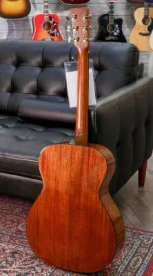 Martin Guitars - 000-18 Spruce Acoustic Guitar 2